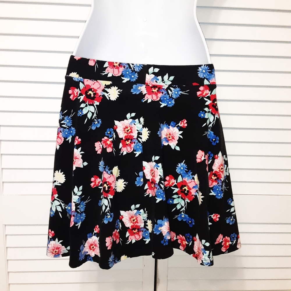 4 Panel So "Skater Skirt" Floral Small - Medium